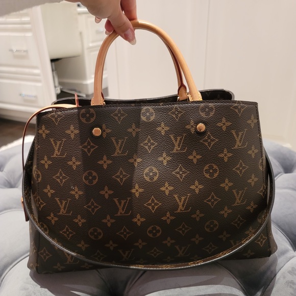 AUTHENTIC LOUIS VUITTON MONTAIGNE GM - Picture 3 of 8